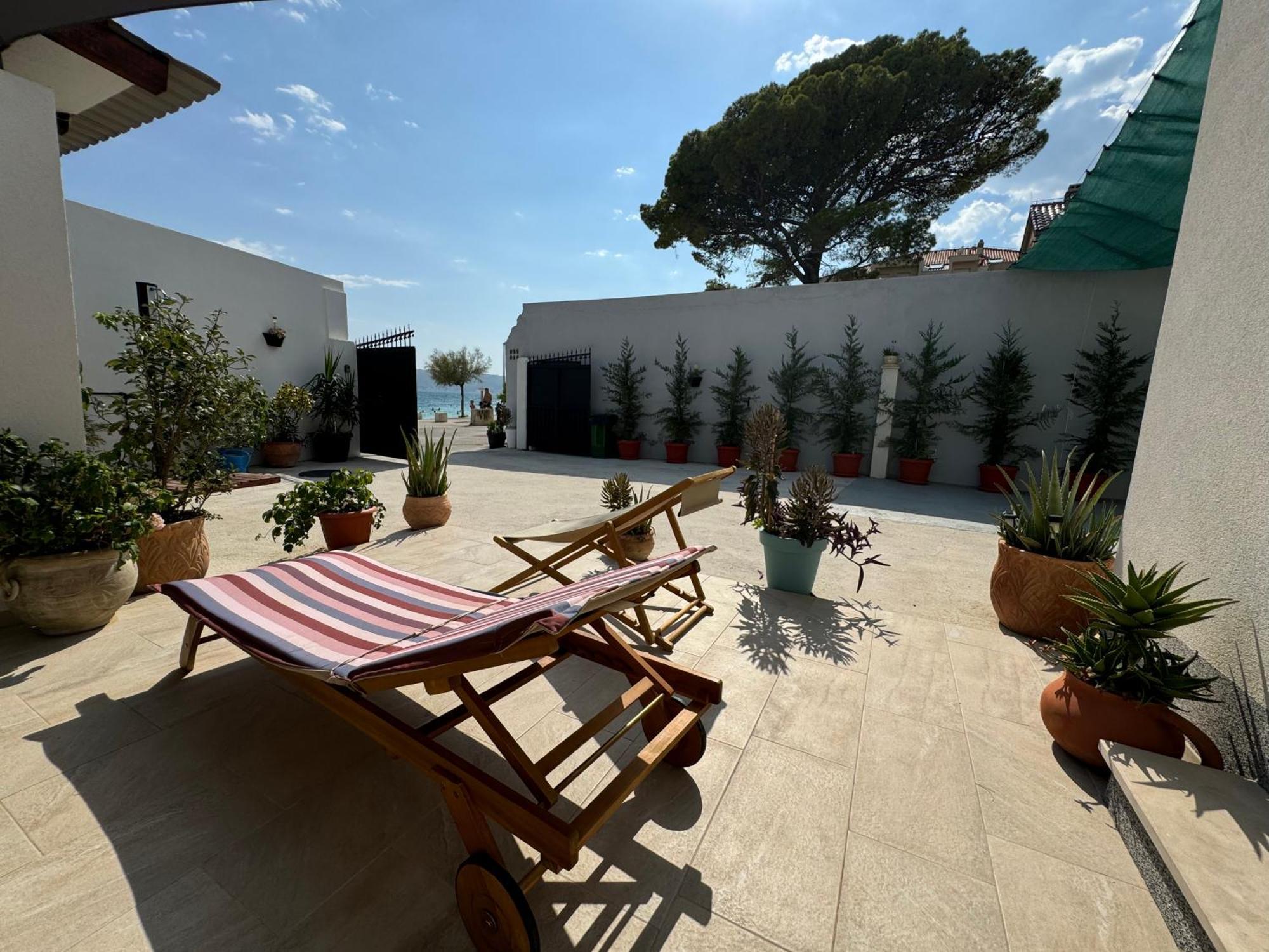 Beach House Oasis Villa Livak Kaštela 外观 照片